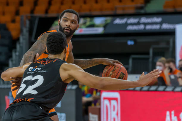 界的过度反 界的过度反