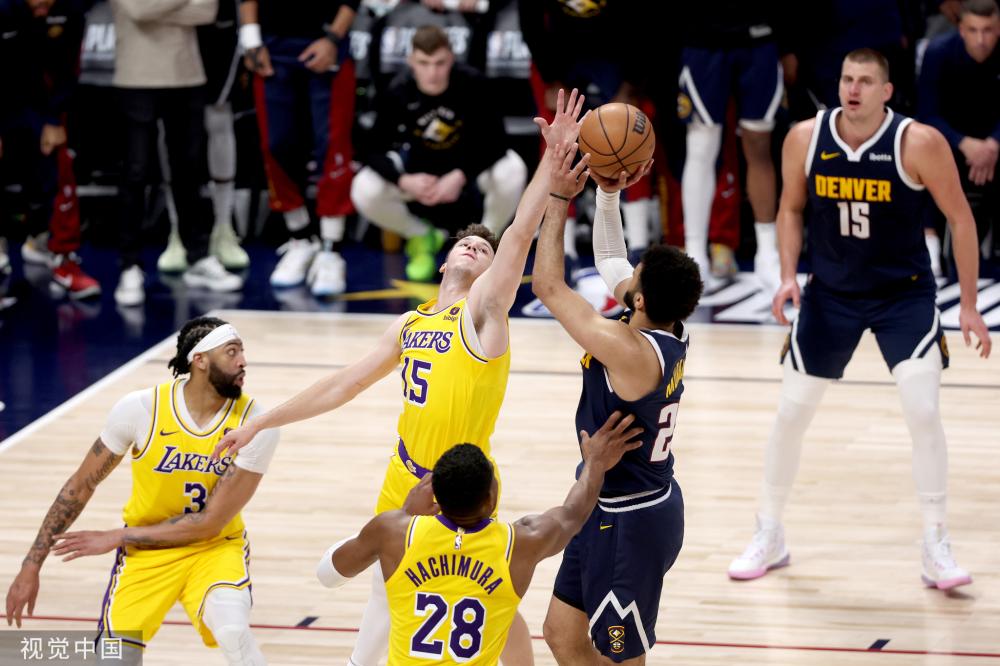 率的舞台上 率的舞台上