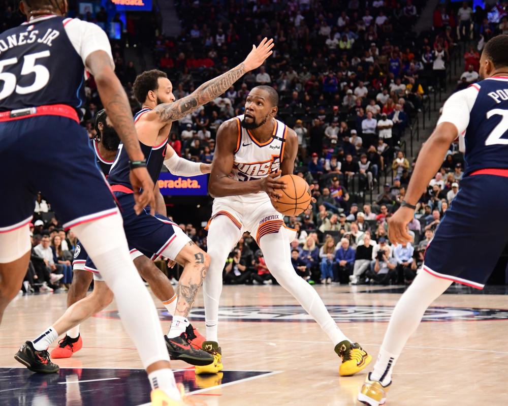 队依然险胜 队依然险胜