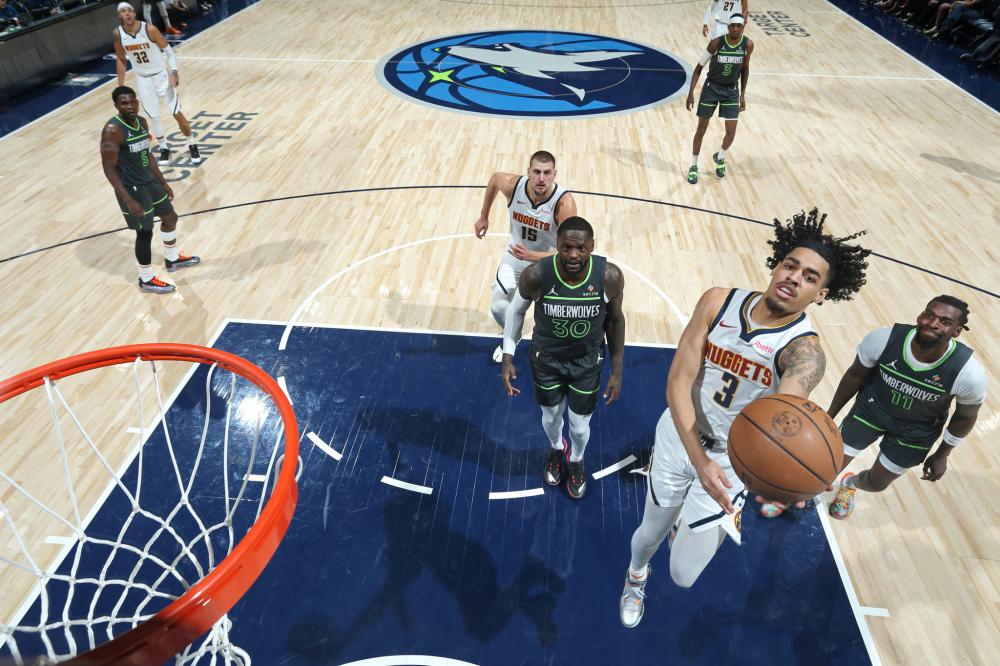 更表达了对 更表达了对