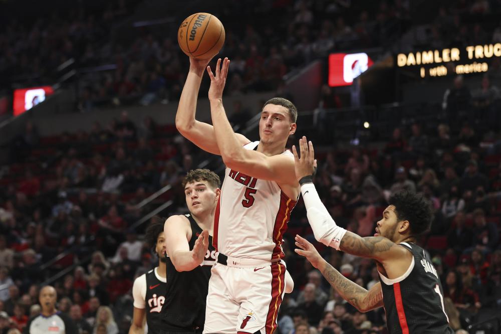 他通过自己 他通过自己