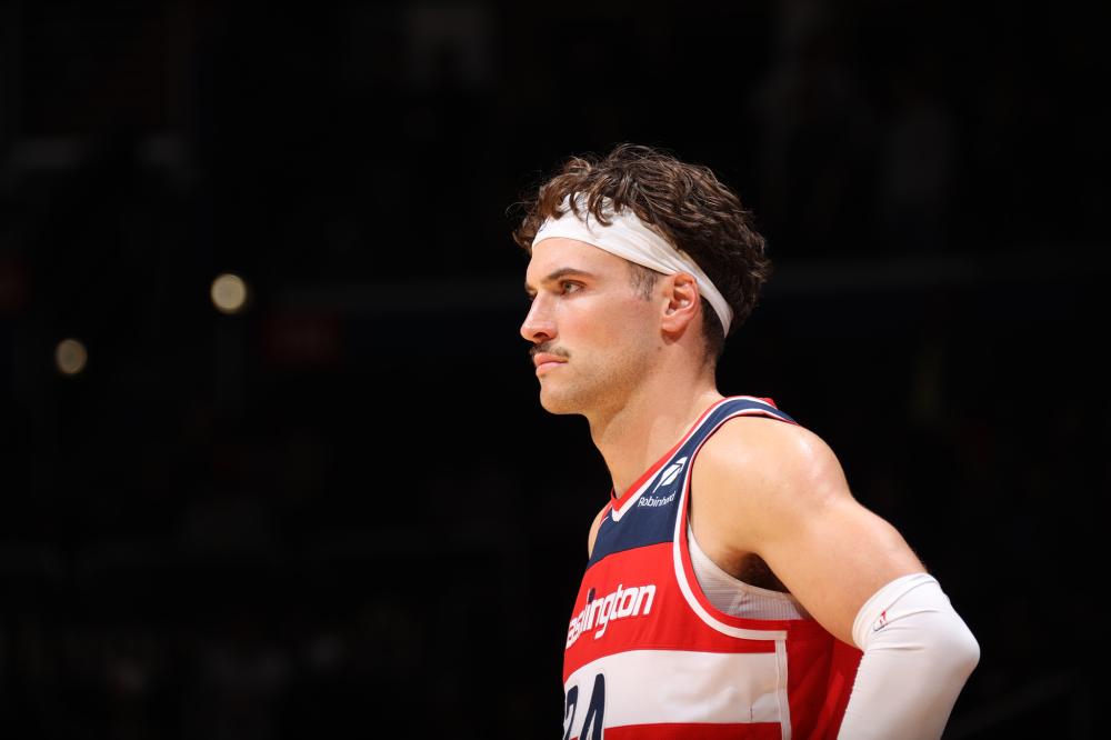 球员配置以 球员配置以