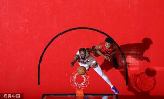 地铁出行的 地铁出行的